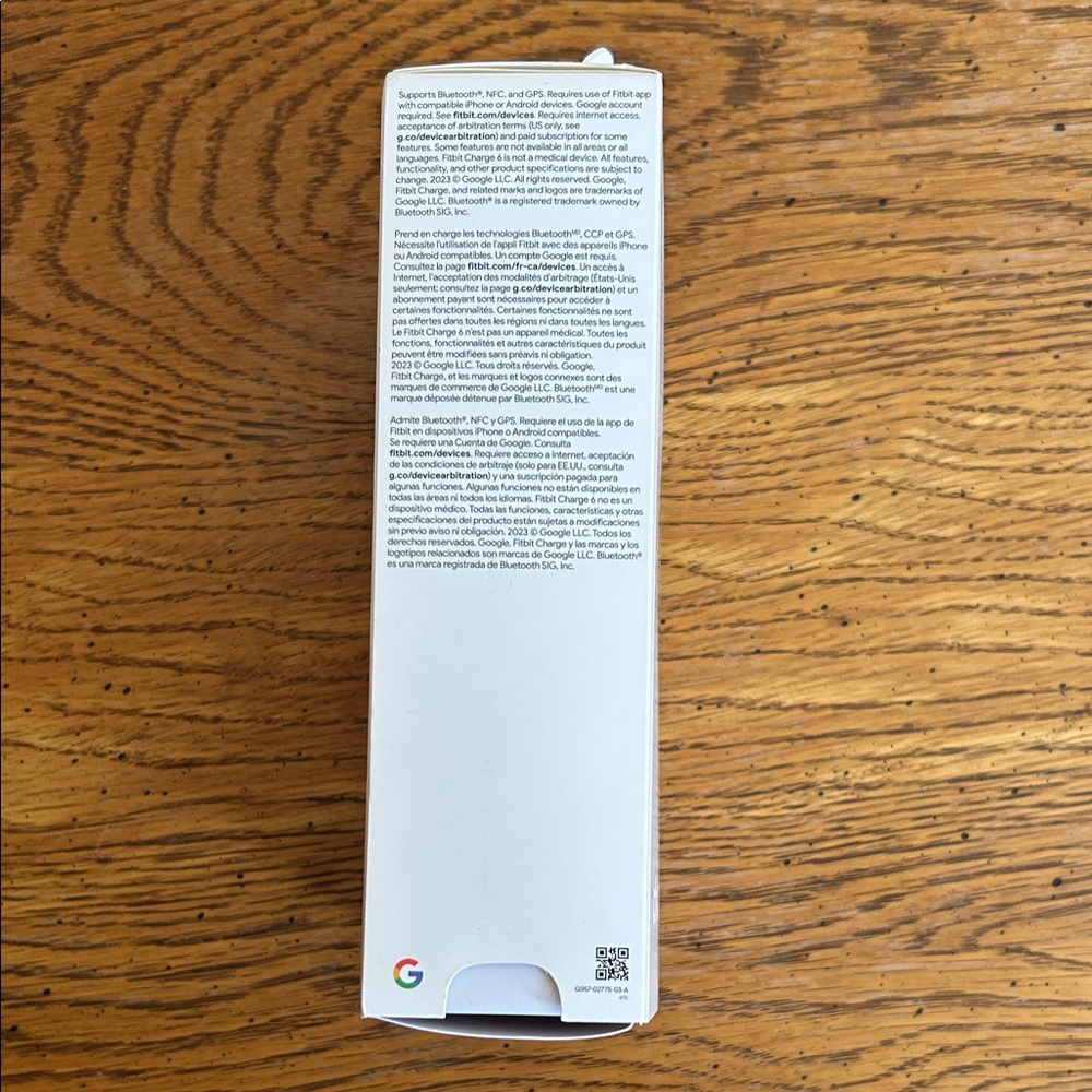 Fitbit Charge 6 Smartwatch - White - Picture 6 of 7